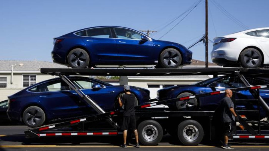 Tesla TSLA Price Target Hiked 41% to $705 by Deutsche Bank, Sees 185K Deliveries in Q4 2020