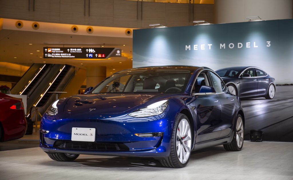 Tesla Upgraded Model 3 Dazzles in Hong Kong Debut