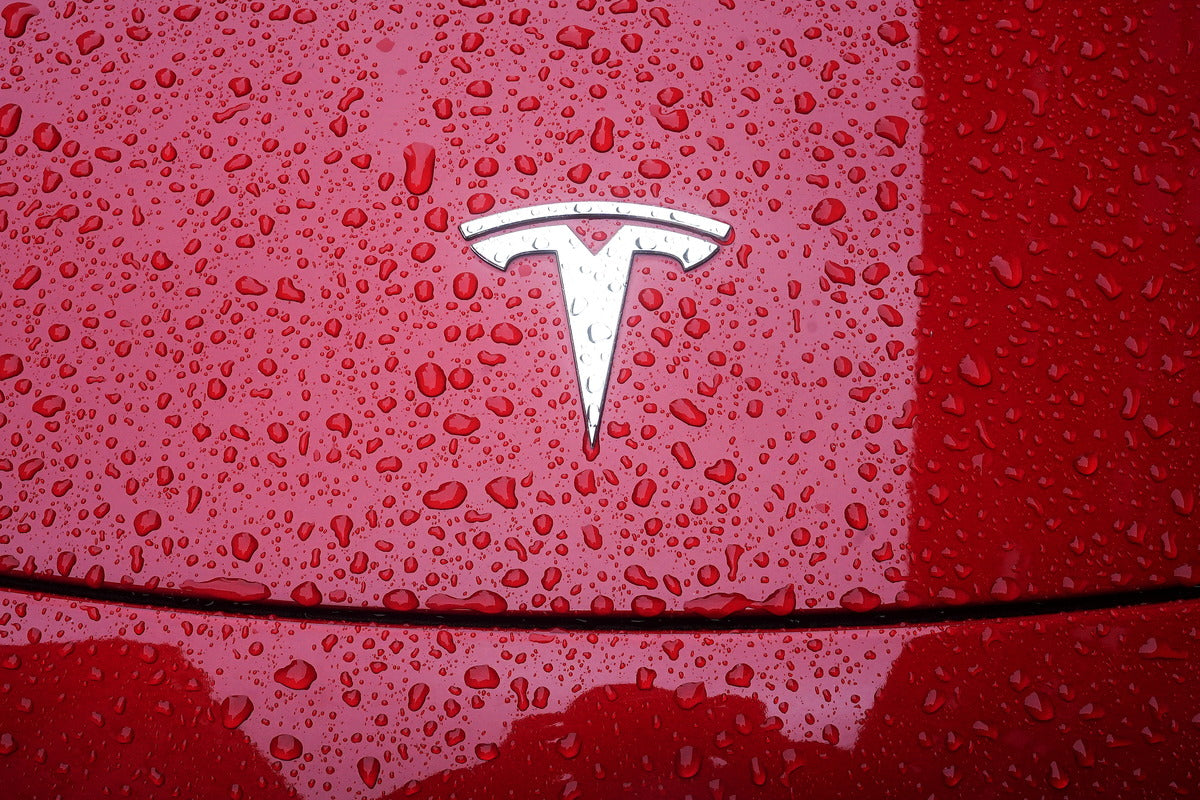 Tesla Lobbies US to Increase Penalties to Automakers for Failure to Comply with Fuel Economy Requirements