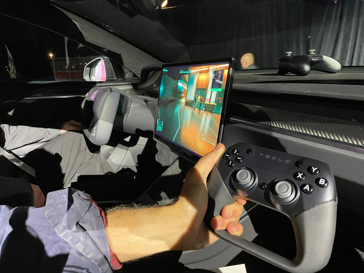 Tesla-Designed In-Car Gaming Controller Revealed During Model S Plaid Delivery Event