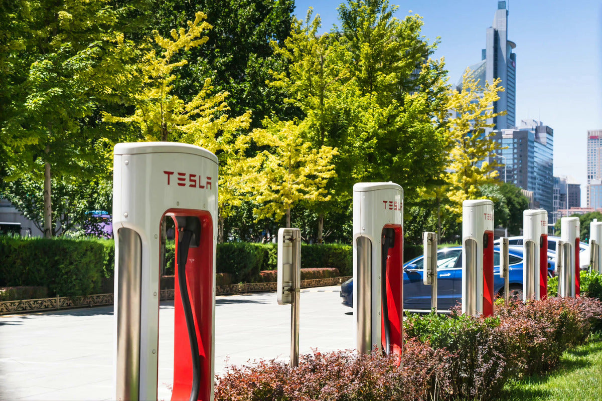Tesla Added 40 Supercharger Stations in Mainland China in September, Plans More in 30 Cities for October