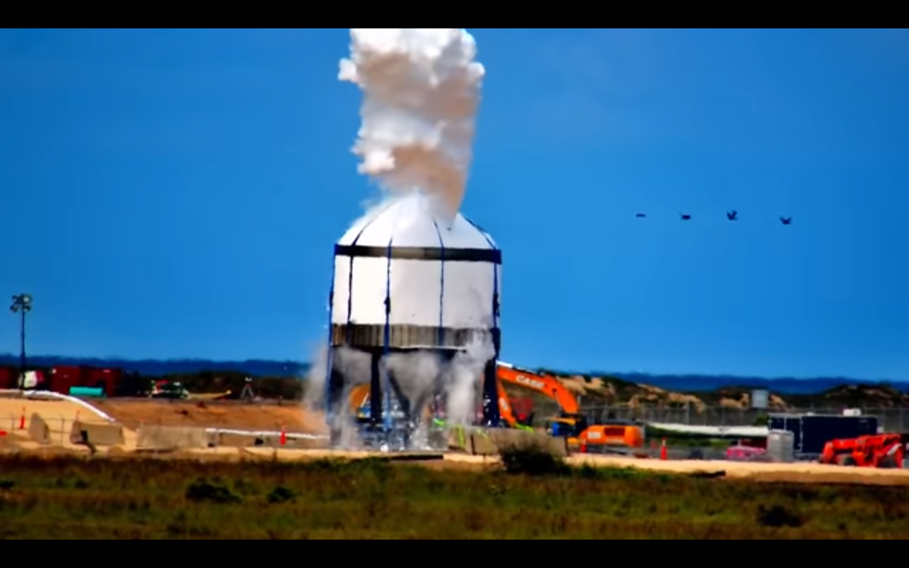 SpaceX tests a Starship dome tank at SpaceX Boca Chica