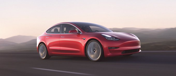 Tesla Model 3 gets Positive Review by Japan Car of the Year Member