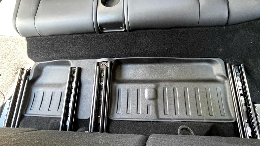 2021-2025 Tesla Model Y Third Row Floor Mat (7 Seater) - 1