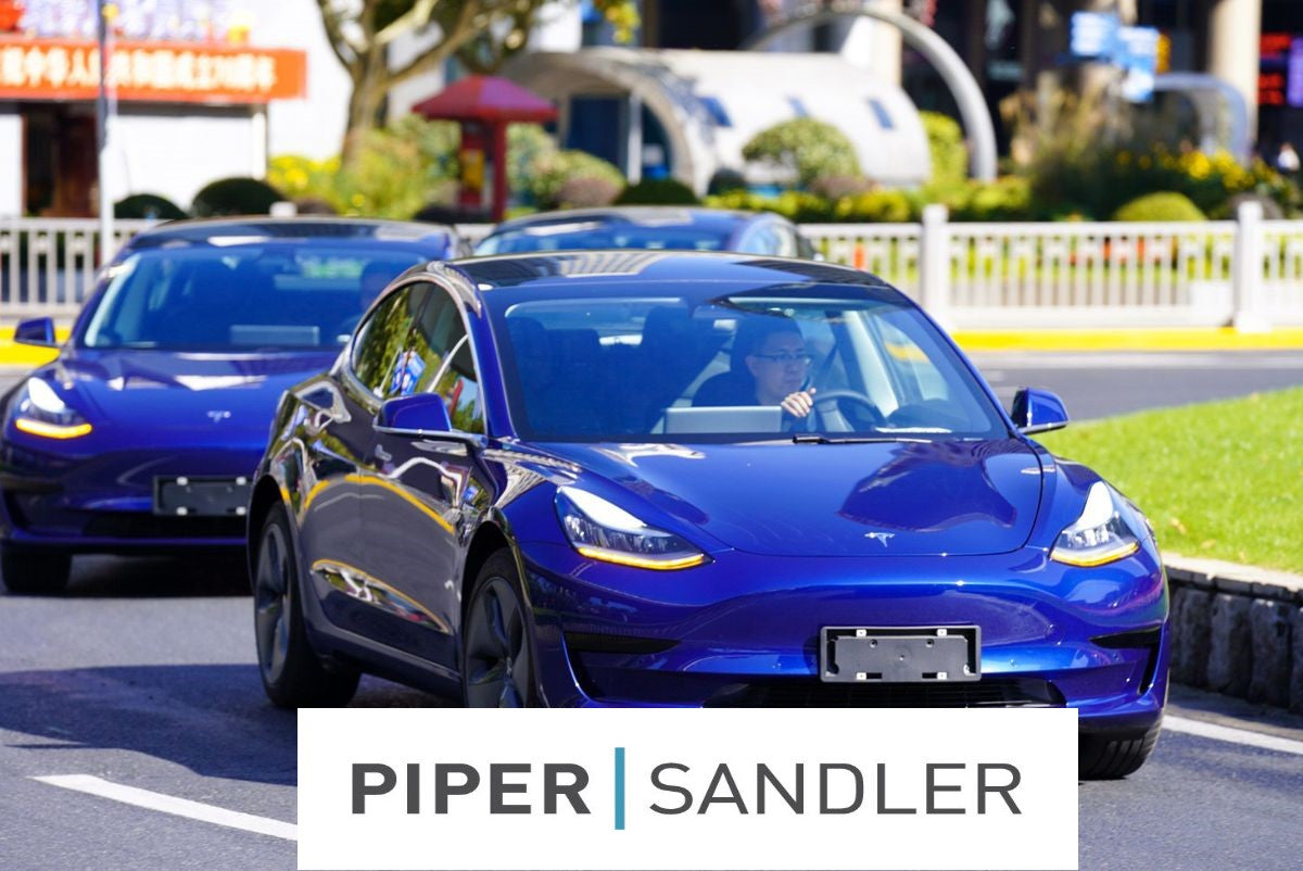 Piper Sandler raises target price for Tesla shares to $553