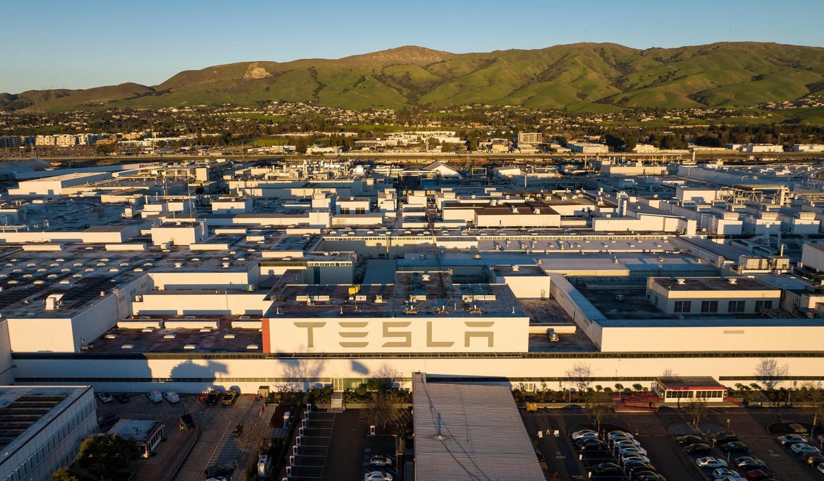 Tesla Now Employs 47K People in California via Direct Jobs, Continues to Boost Local Economy