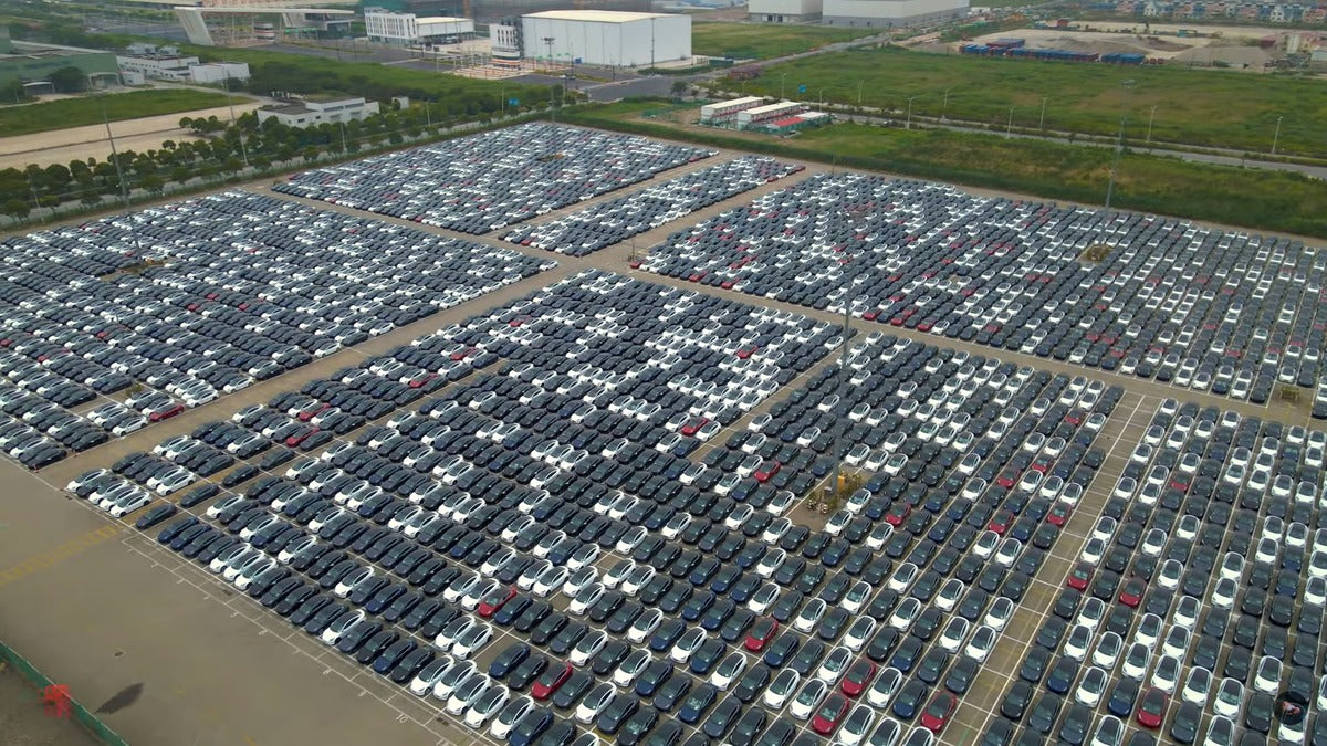 7,000+ Tesla Cars Spotted at Shanghai's Port Ready for Export