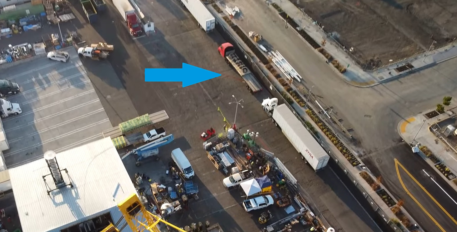 Tesla Semi Truck Spotted at Fremont Factory, Moves Cargo While Preparing for its Own Production