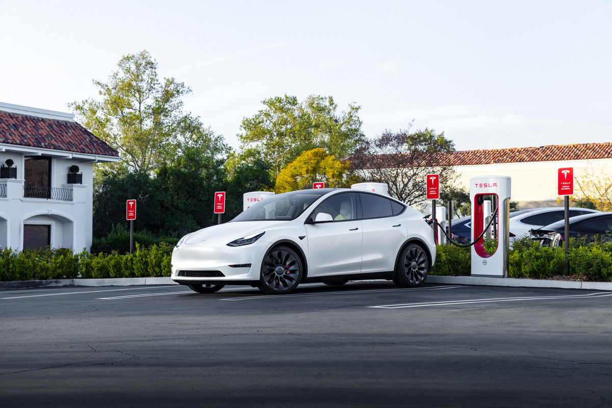 Tesla Rated Best EV Chargepoint Provider for 2021 in UK with its Supercharger Network