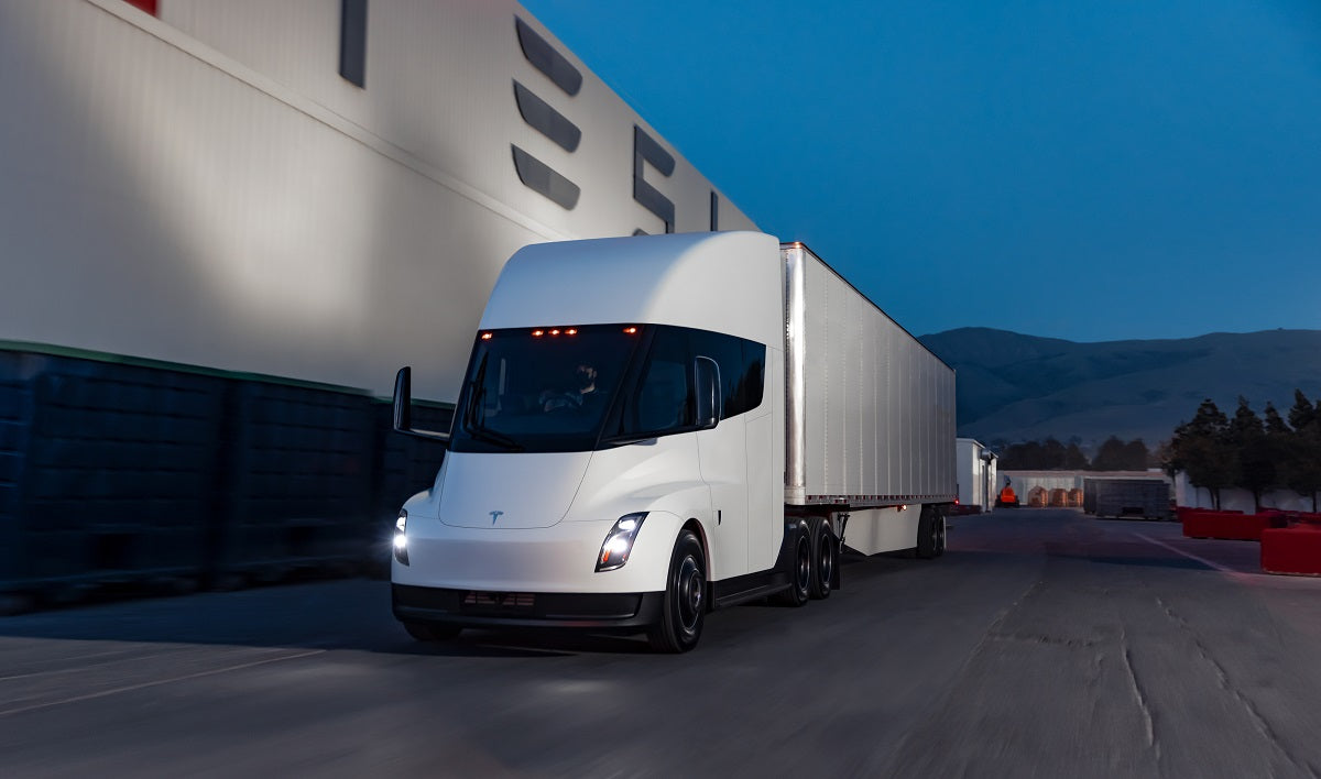 Tesla Confirms Production Target of 50K Semi per Year, Calls for Tougher Environmental Standards for Heavy Trucks