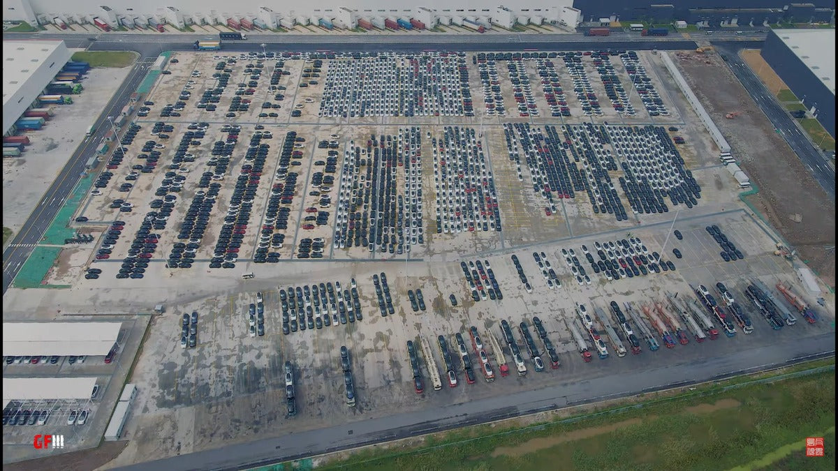 Tesla Giga Shanghai Shows Major Activity with Thousands of Cars Preparing for Delivery