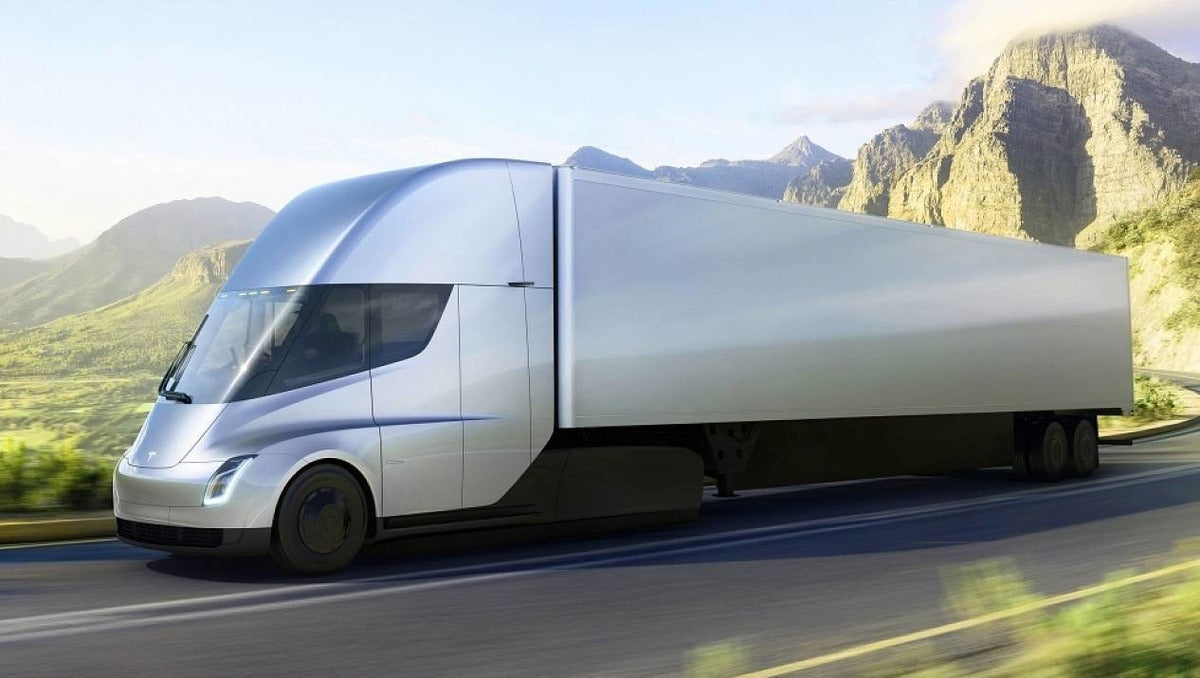 Tesla Semi & RVs Are Ideal Candidates for Starlink Internet Service, as SpaceX Looks to Broaden its Reach
