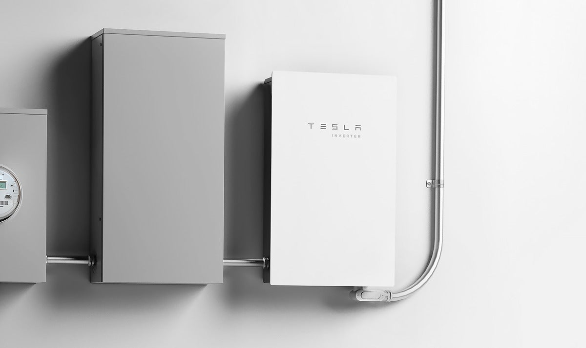 Tesla Introduces its Own Solar Inverter as Tesla Energy Continues to Accelerate Growth