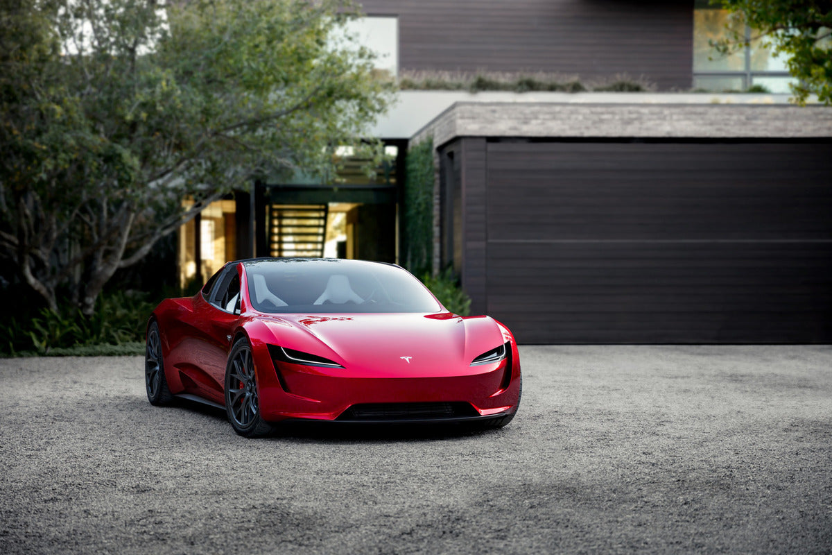 Tesla Postpones Production of New-Gen Roadster to 2023 Due to Global Problems in Auto Industry