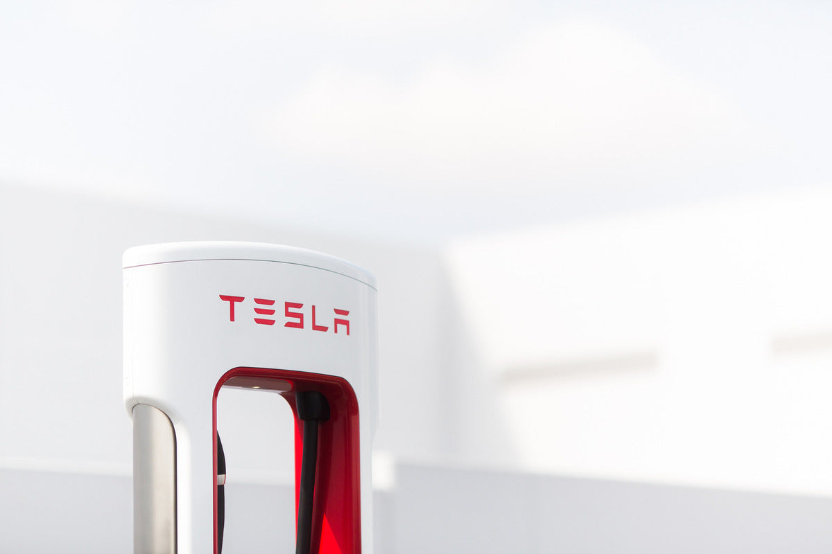 Non-Tesla Cars Can Now Charge at Select Superchargers in France & Norway via Tesla App