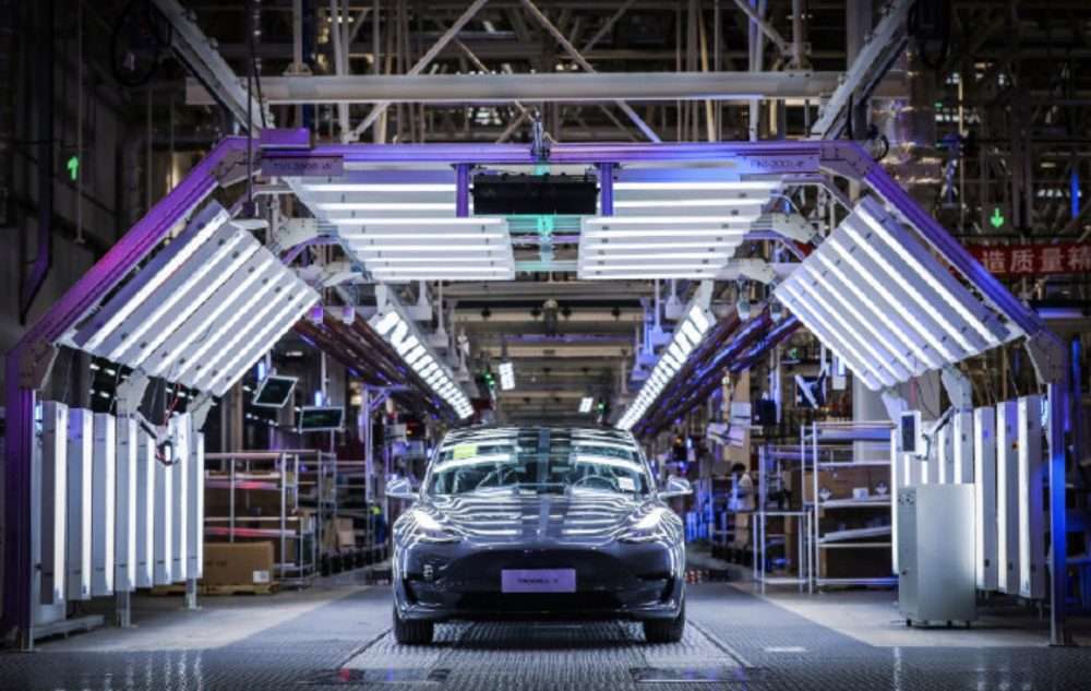 Tesla (TSLA) MIC Model 3 Is a 'Shining Ray of Light', Says Wedbush with $475 Price Target