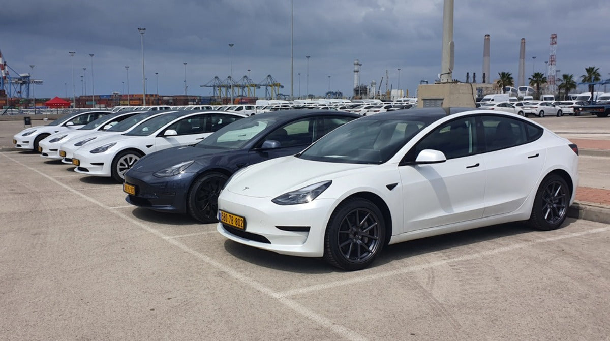 Tesla Model 3 to Become Israel's Best-Selling EV, as Ship with 1,500 Units Arrives at Port