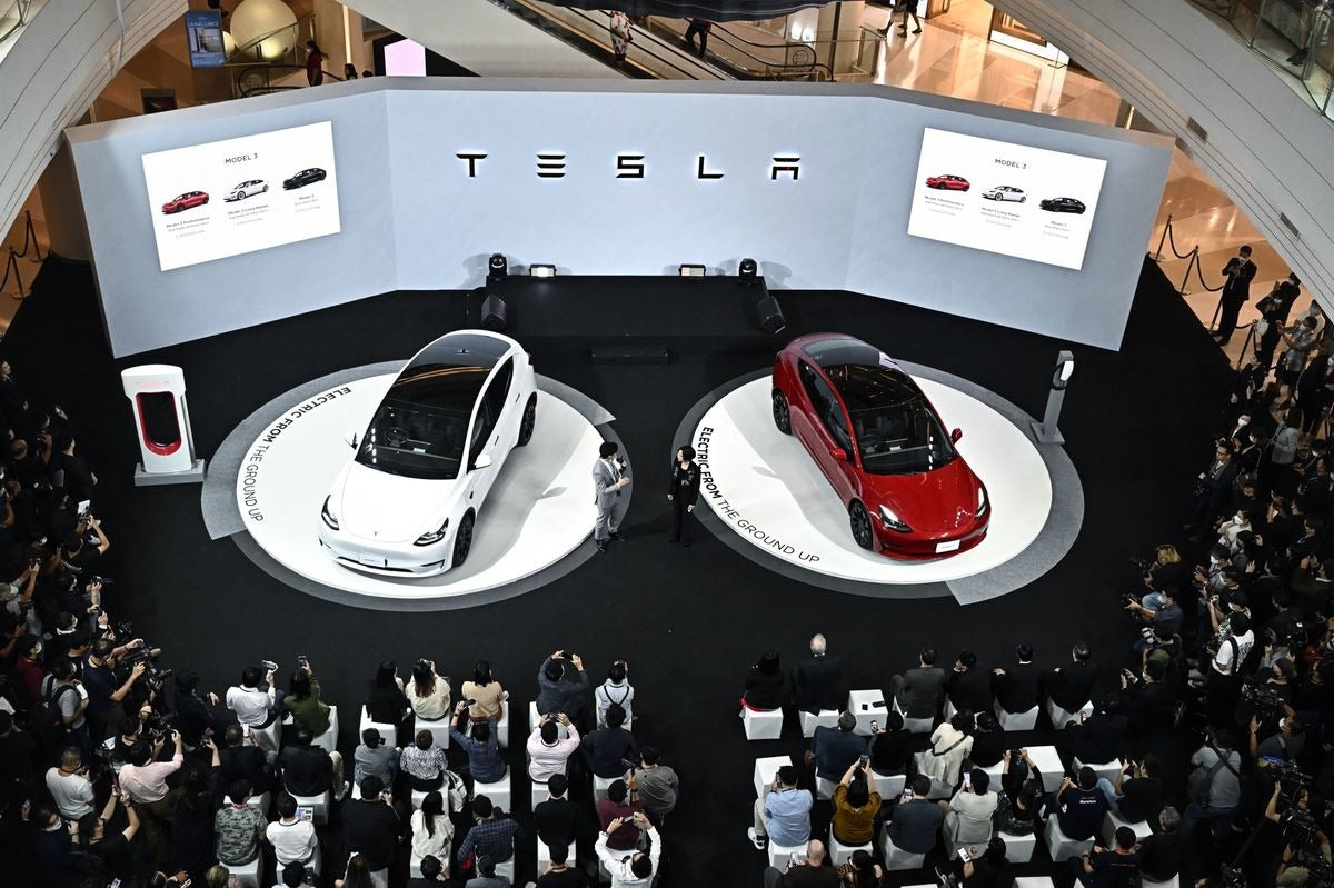 Tesla a Clear Winner of Upcoming Industry Shake-Out Thanks to Cost & Tech Leadership, Says UBS