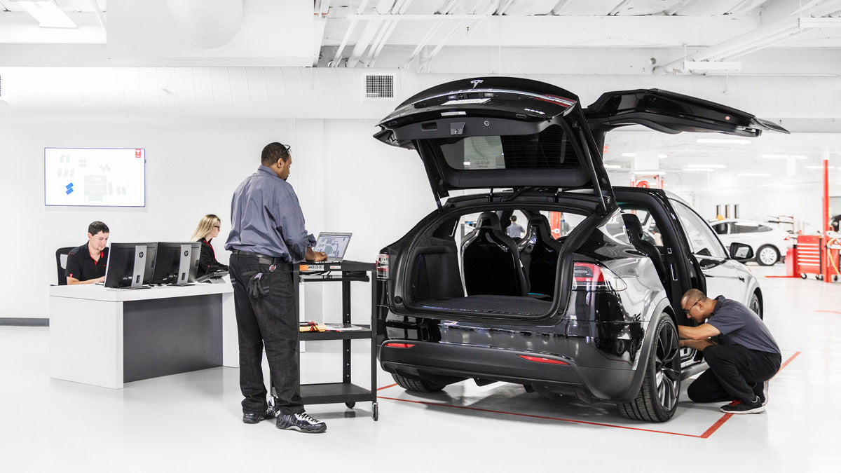 Tesla Launches its First Bodyshop in the UK, Further Enhancing the Ownership Experience