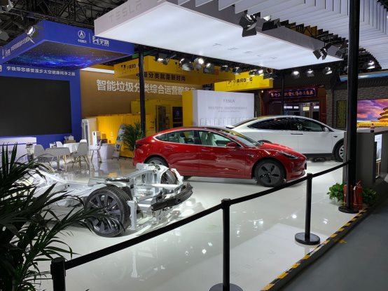 Tesla China Attends CIFTIS 2020, Chinese Vice Premier Visits Booth to Show Support