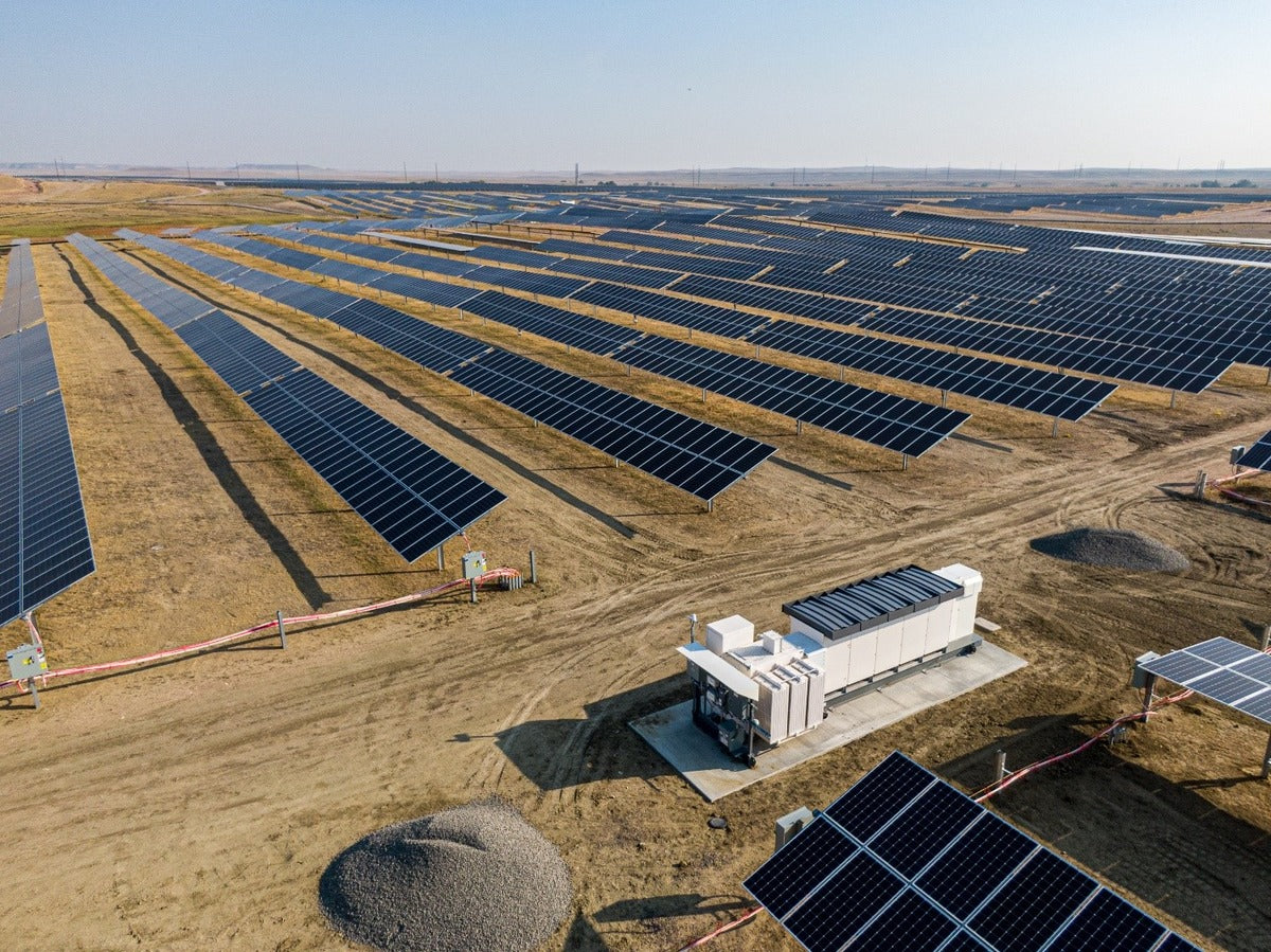 Tesla 2 MWh Battery Used in Greenbacker's Solar-Plus-Storage Power Plant Commences Commercial Operation