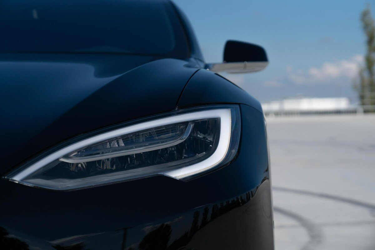 Tesla Publishes Patent for Global Headlamps Customizable to All Countries' Requirements