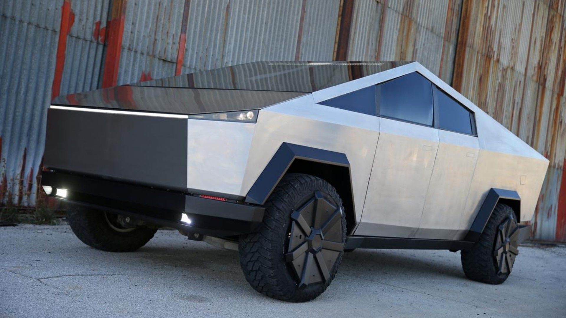 Tesla Fan Turns Ford F-150 Raptor into Cybertruck for Immediate Delivery
