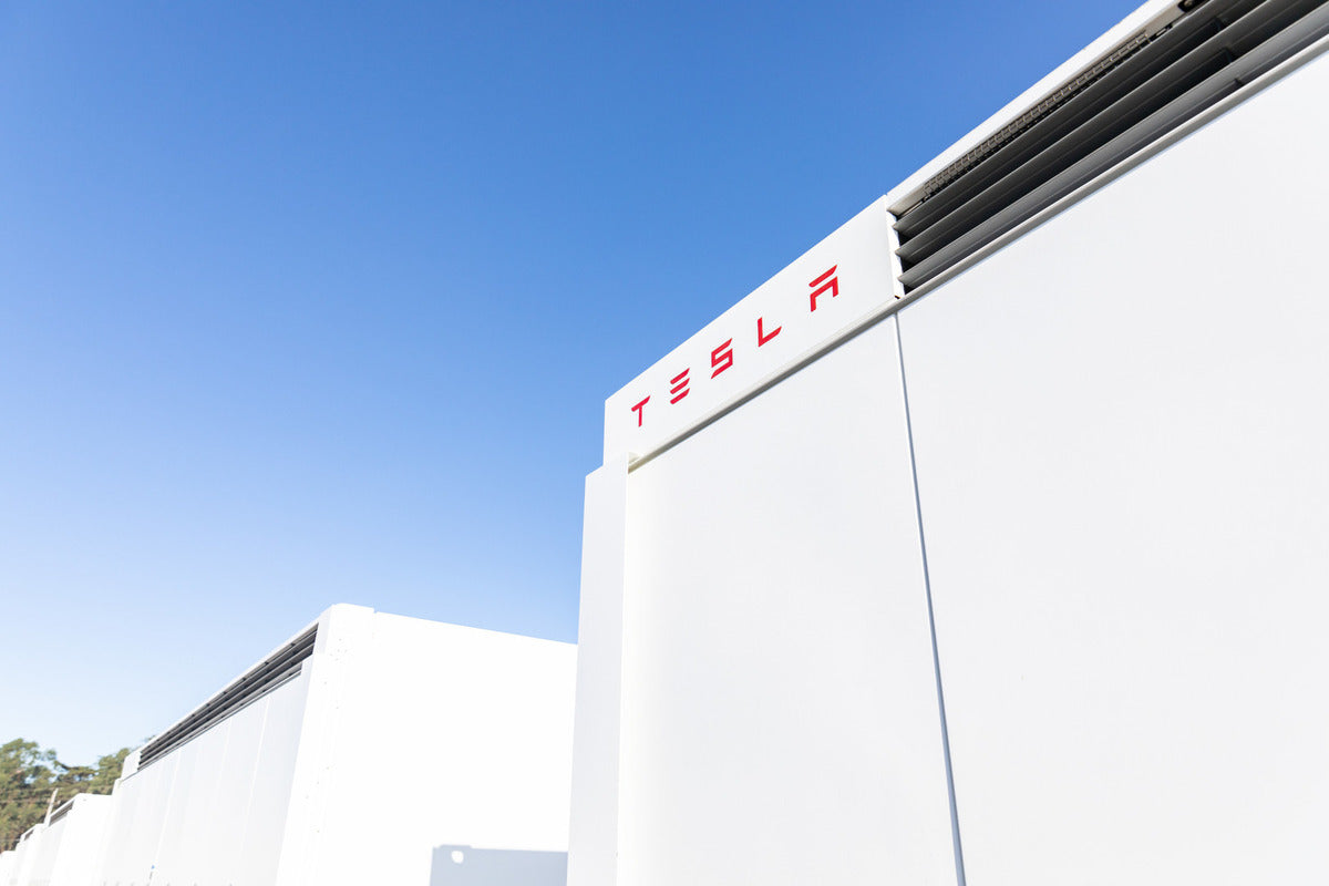 Tesla Announces Record Energy Storage Deployments of 2.1 GWh in Q3 2022