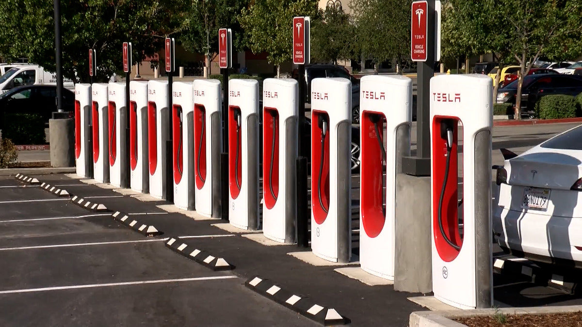 Tesla Superchargers Open at Meag Malls in Germany, Promoting Widespread Electric Vehicle Adoption