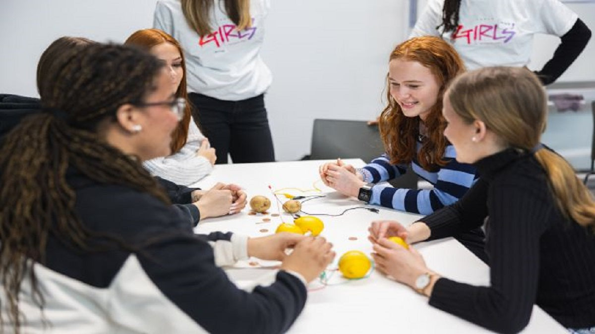 Tesla Giga Berlin Held a Girls' Day to Encourage Tech Careers