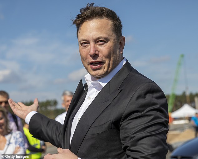 Elon Musk at Tesla Giga Berlin to Conduct In-Person Interviews for 'Ace Engineers', Also Meets with Minister Steinbach