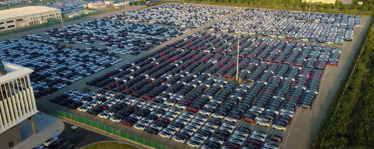 Nearly 9,000 Tesla Cars Manufactured by Giga Shanghai Are Ready to Ship from Shanghai Port