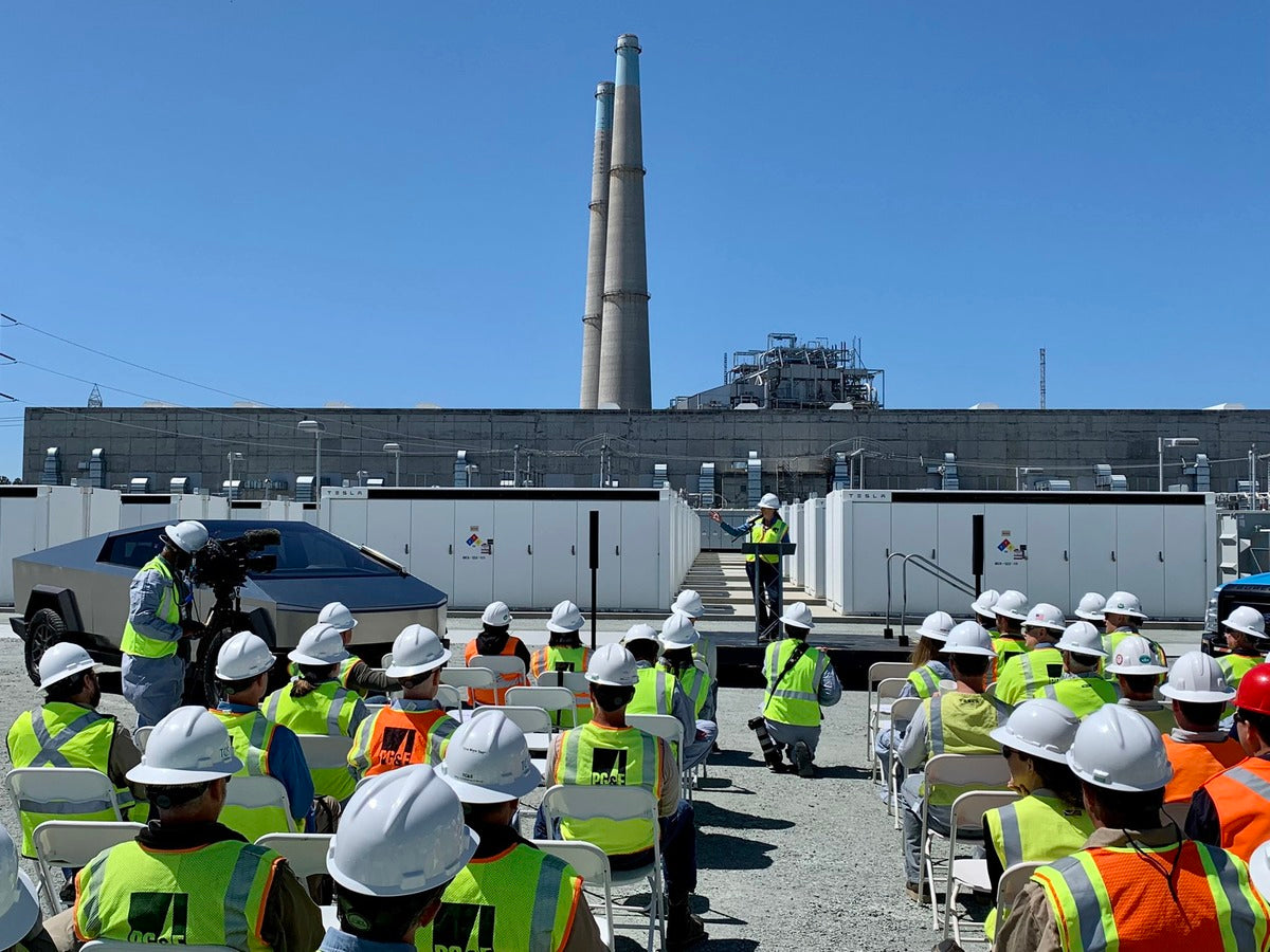 Tesla Battery System in Moss Landing Ceremonially Commissioned
