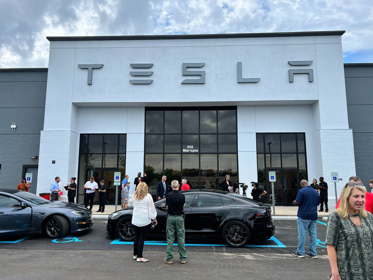 Tesla Opens First Store in Mississippi, Expanding Access to Buying EVs Across the US