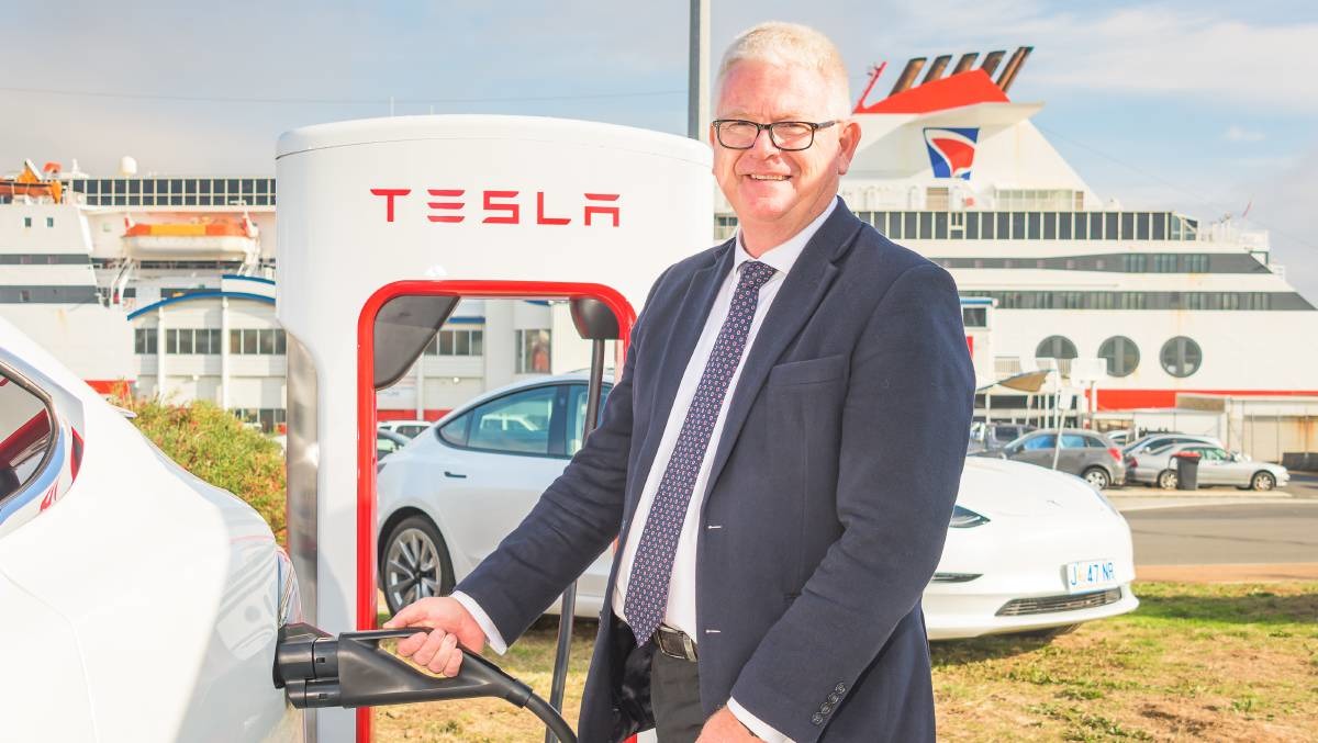 Tesla Opens its First Supercharger in Tasmania & First V3 in Australia