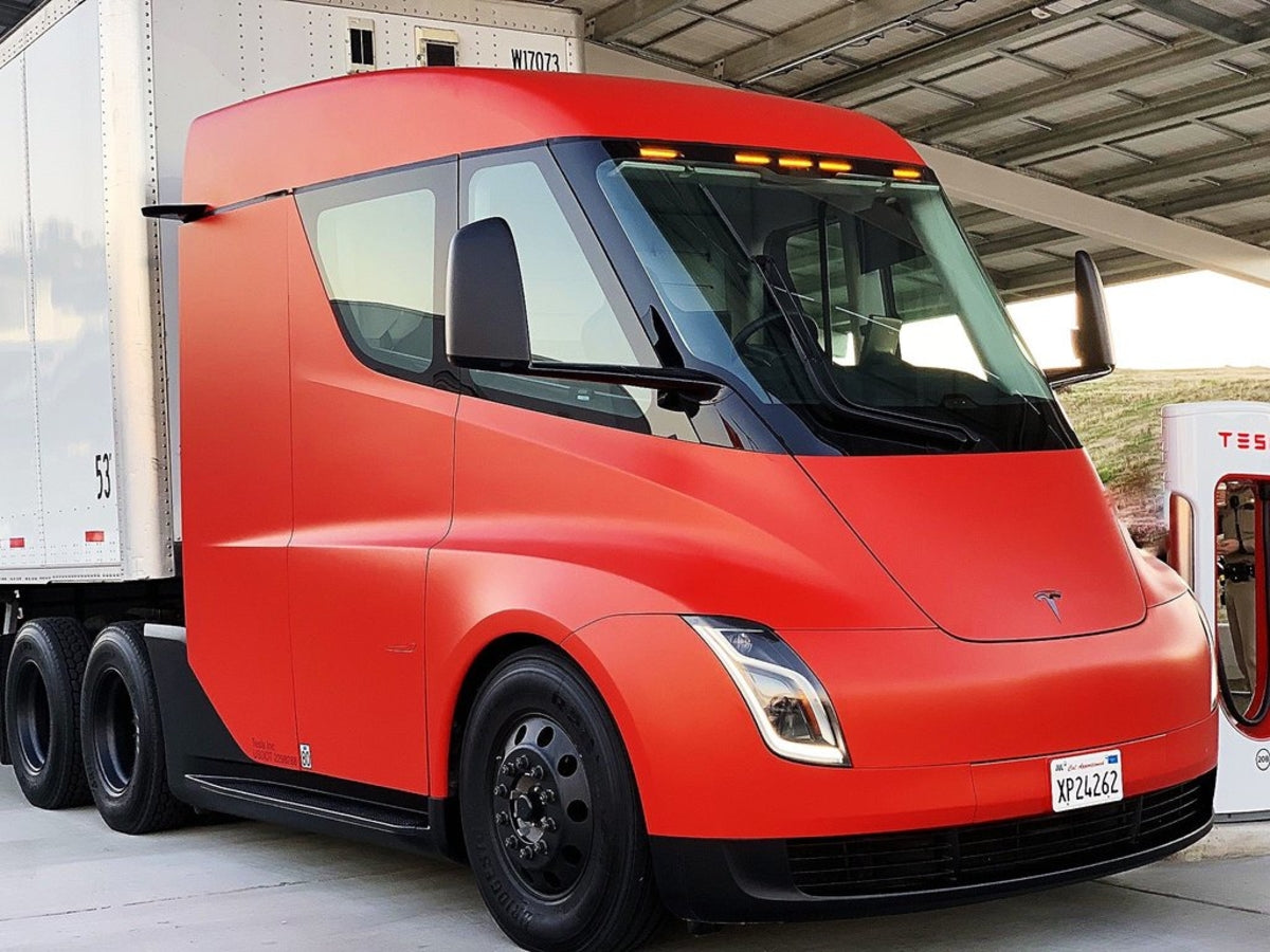 Tesla Installs Megachargers at Frito-Lay as Delivery of 15 Semi Truck Approaches