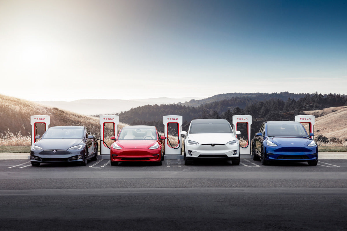 Tesla Took the Crown in the US Luxury Car Market in 2022, Easily Surpassing BMW & Mercedes-Benz
