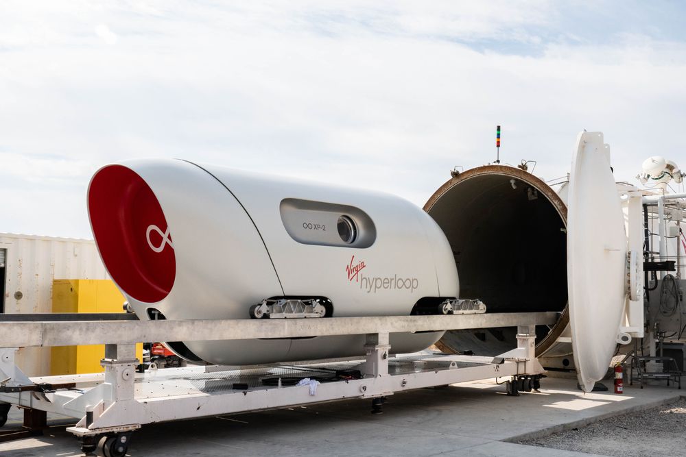 Elon Musk's Hyperloop Idea Not So Boring to Virgin’s Richard Branson, Trials First Passengers