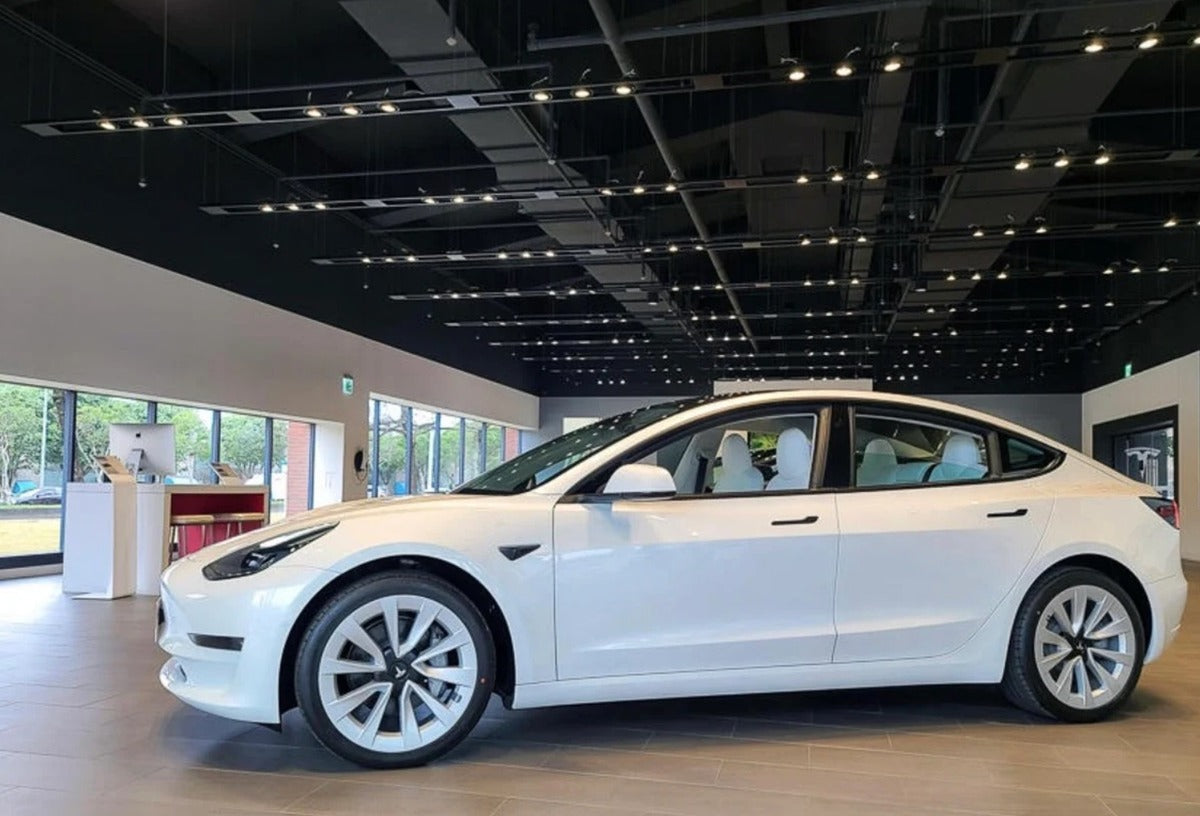 Tesla Suspends Orders for Model 3 in Taiwan