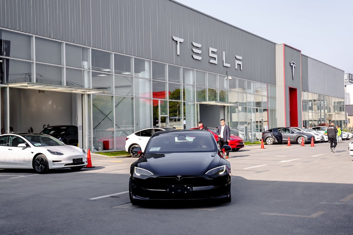 Tesla (TSLA) Gets Positive Outlook from Baird Ahead of Q1 Delivery Report