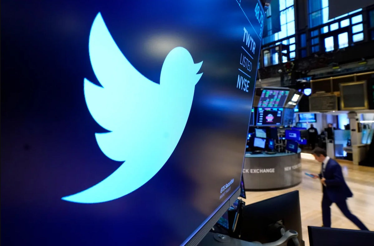 Twitter Employees Can Still Receive Stock for 'exceptional performance'