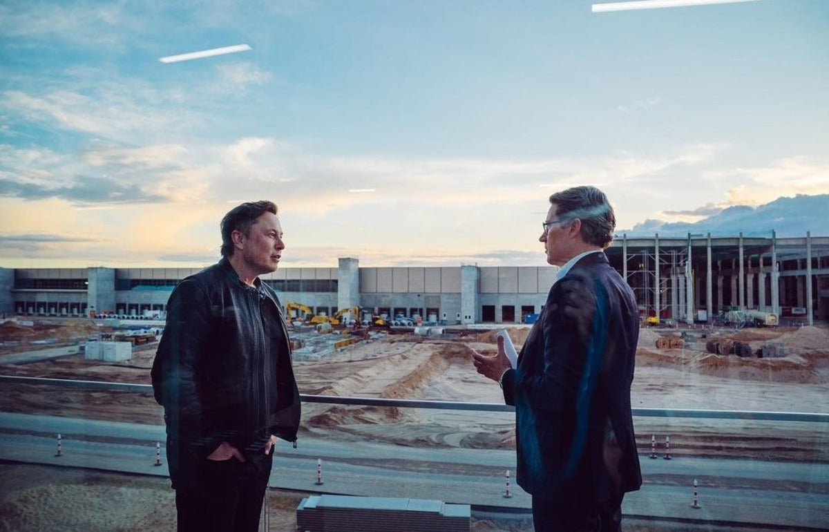Elon Musk Met with Minister of Transport & Digital Infrastructure of Germany at Tesla’s Giga Berlin as Production Nears