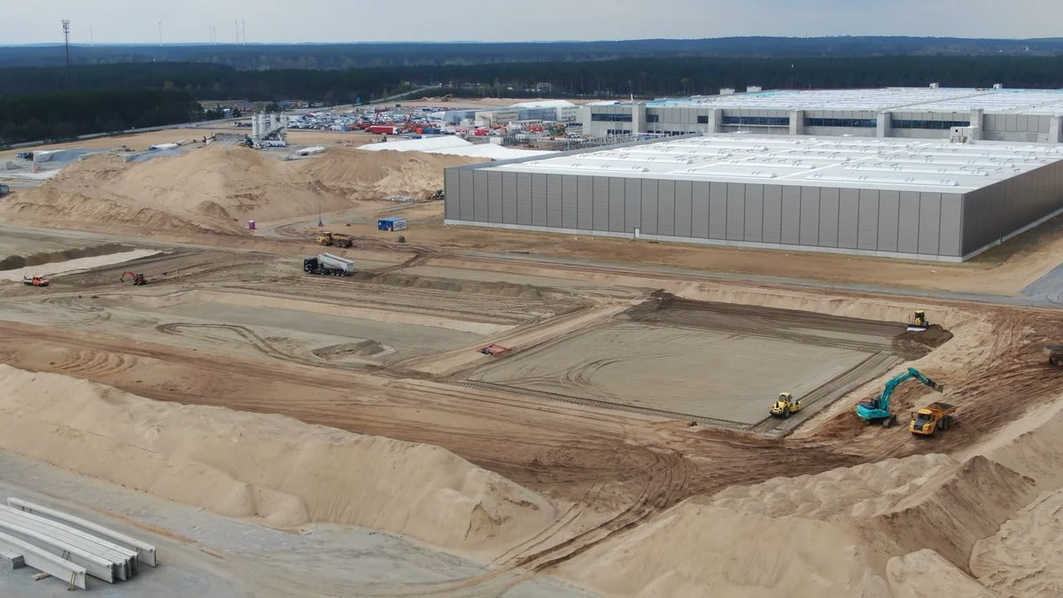 Tesla Receives Permission to Build Warehouse at Giga Berlin that Could Become a Battery Factory
