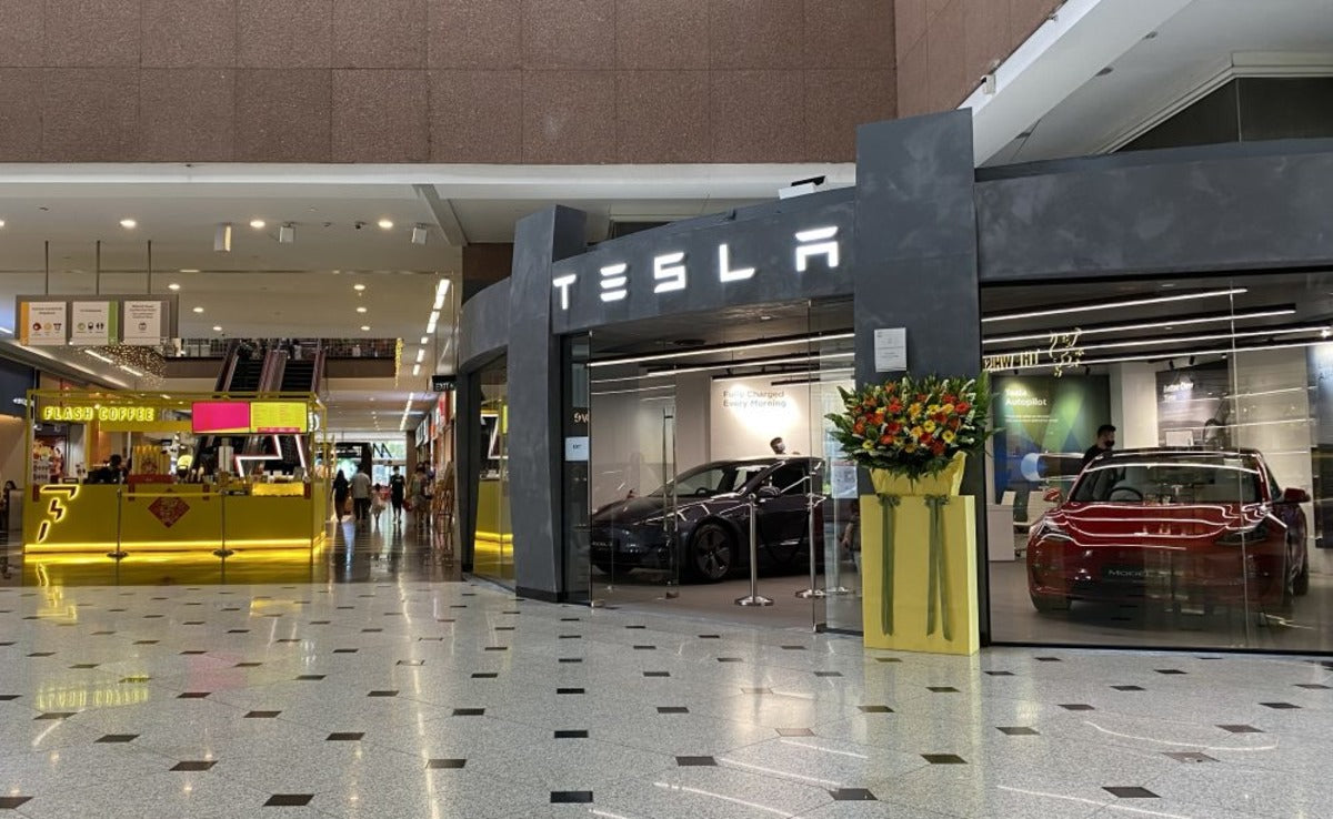 Tesla Opens its First Dedicated Retail Store in Singapore