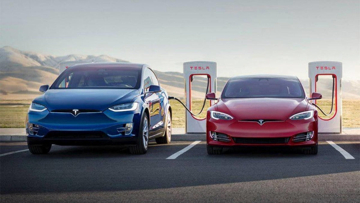Tesla Model S & X Earn the Kelley Blue Book “Best Resale Value” Award for 2023