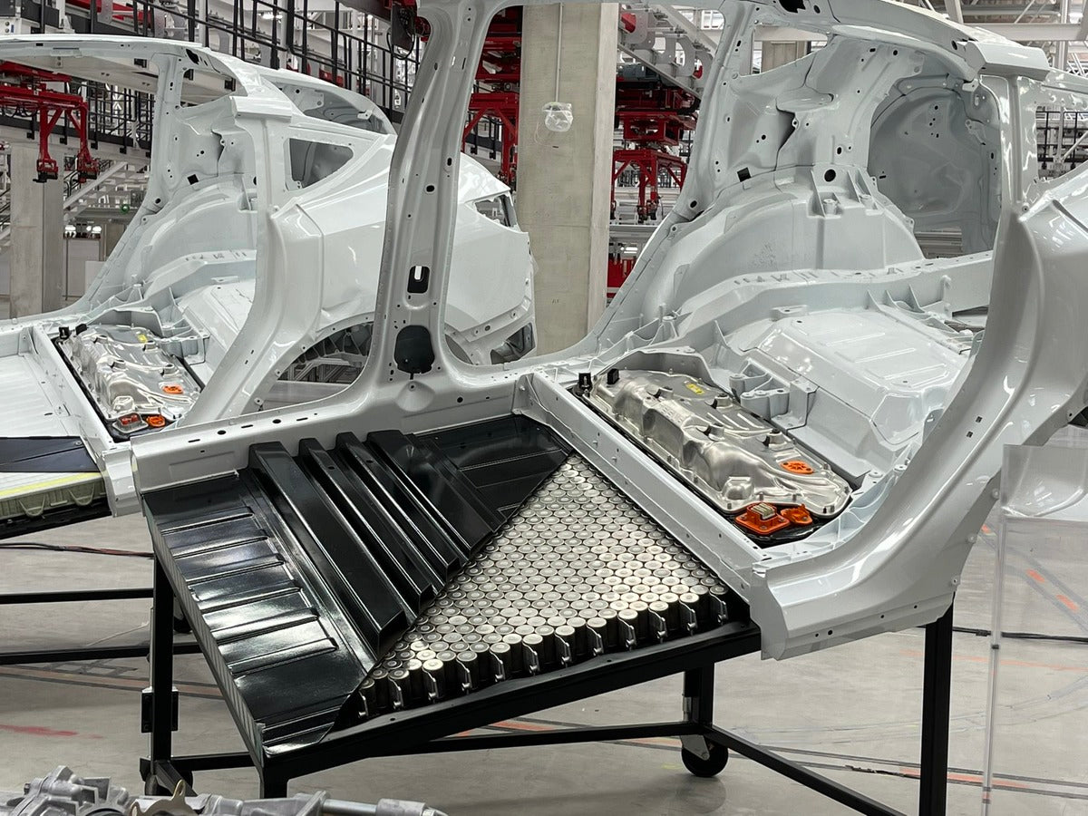 Tesla Giga Berlin Produces First Test Model Ys with Structural Battery Pack & 4680 Cells