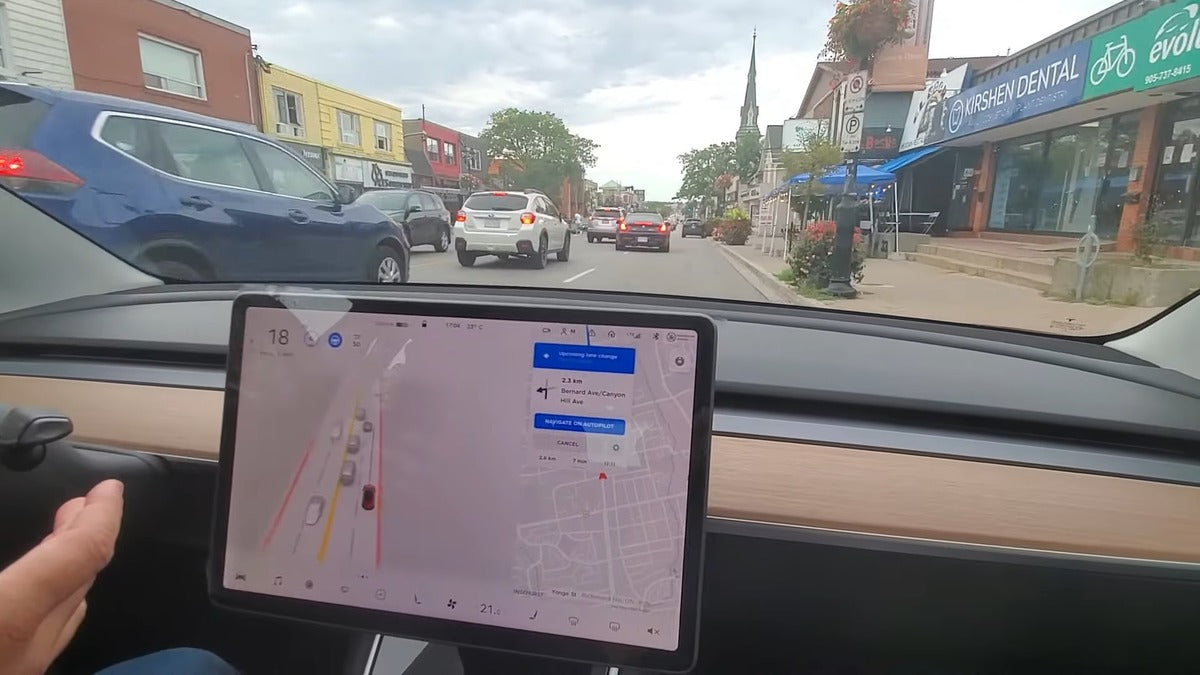 Tesla Launches Safety Score Beta Page for Canada, Hinting at Widespread FSD Beta for the Country