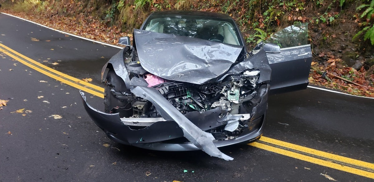 Tesla Model 3 Saves Driver’s Life in Head-on Wreck as Company’s Vehicles Are 'safest cars,' per Emergency Officers