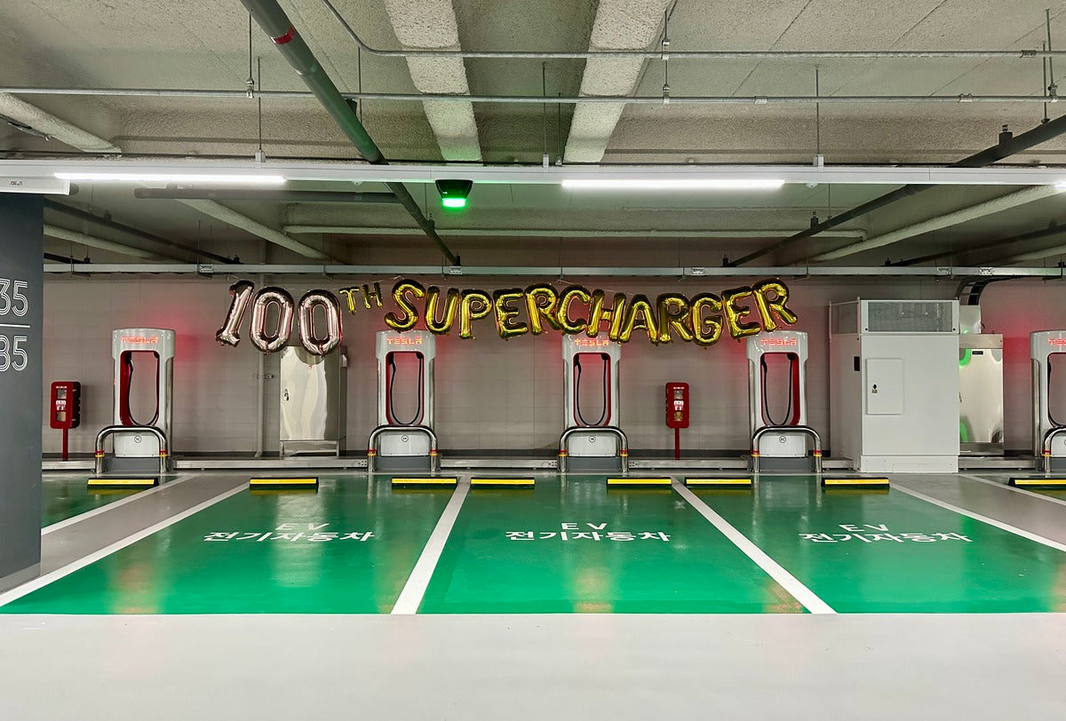 Tesla Celebrates Opening of its 100th Supercharger Station in South Korea
