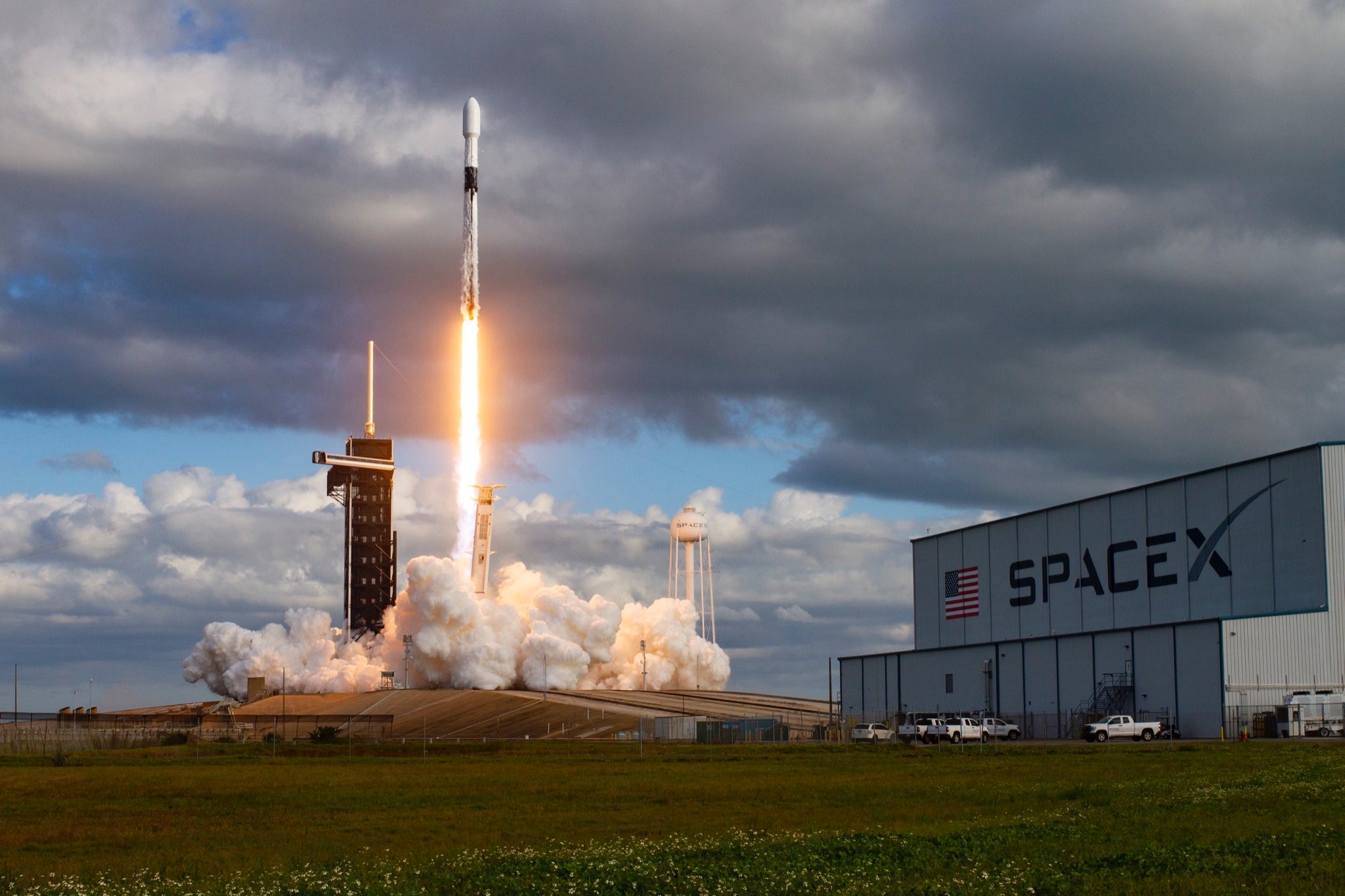 SpaceX's Final Launch of 2020 Launches Mysterious U.S. National Reconnaissance Office Payload